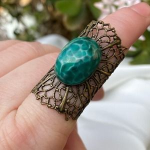 Vintage 70s  Elongated Filigree Green Art Glass Cabochon Knuckle Ring